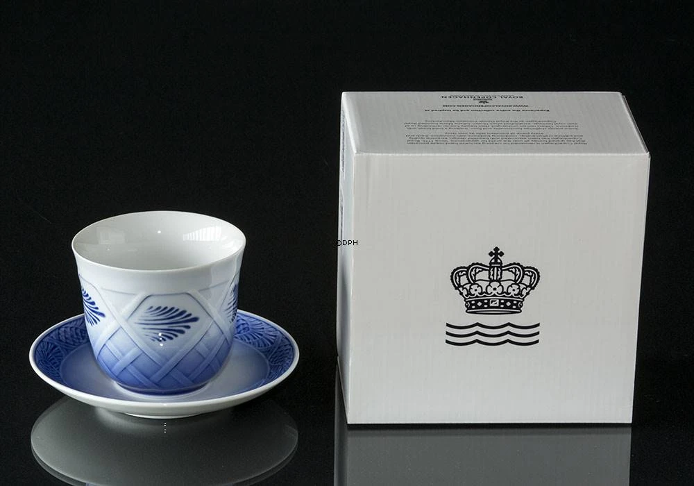 2022 Royal Copenhagen Christmas Thermal Cup, Capacity 26 Cl. 4 2022 Royal Copenhagen Christmas Thermal Cup, Capacity 26 Cl. - Image 2