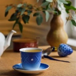 2023 Royal Copenhagen Christmas Thermal Mug With Saucer, Capacity 26 Cl. -Outlet Rosenthal Store 1066061 b