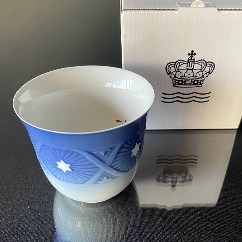 2023 Royal Copenhagen Christmas Thermal Mug, Capacity 26 Cl. 5 2023 Royal Copenhagen Christmas Thermal Mug, Capacity 26 Cl. - Image 3