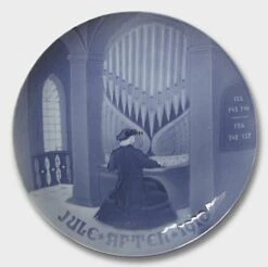 The Old Organist 1910, Bing & Grondahl Christmas Plate