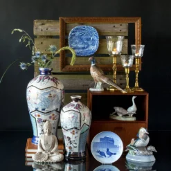 Pigeons In The Castle Court 1921, Bing & Grondahl Christmas Plate -Outlet Rosenthal Store BX1921 a