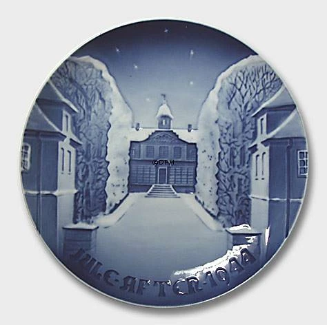The Sorgenfri Castle 1944, Bing & Grondahl Christmas Plate 3 The Sorgenfri Castle 1944, Bing & Grondahl Christmas Plate