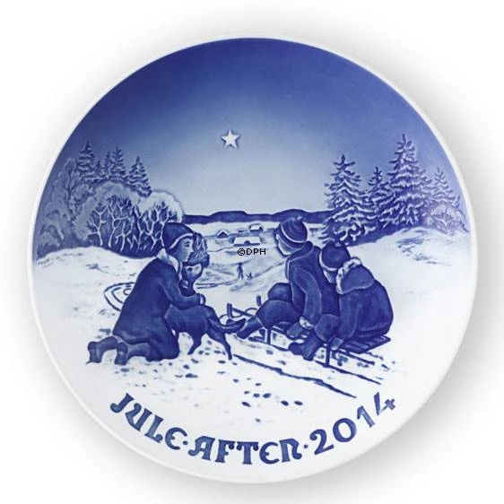 Sledging In The Snow 2014, Bing & Grondahl Christmas Plate 5 Sledging In The Snow 2014, Bing & Grondahl Christmas Plate - Image 3