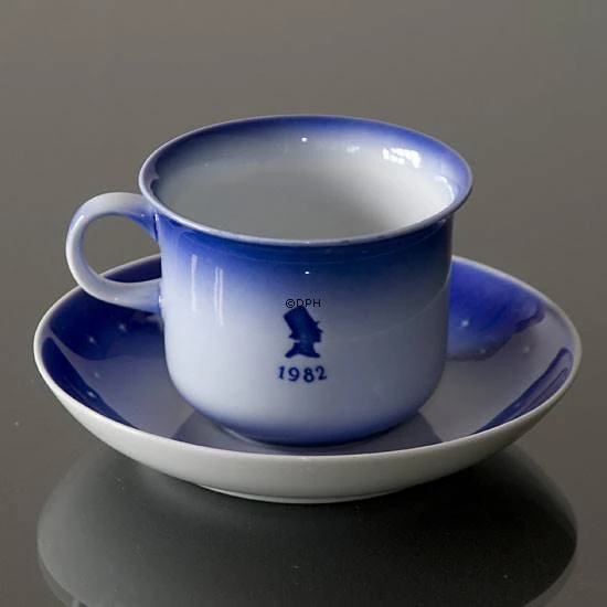 1982 Desiree Svend Jensen Hans Christian Andersen Christmas Cup With Saucer 4 1982 Desiree Svend Jensen Hans Christian Andersen Christmas Cup With Saucer - Image 2