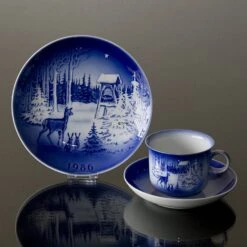 1986 Desiree Svend Jensen Hans Christian Andersen Christmas Cup With Saucer -Outlet Rosenthal Store DK1986 b