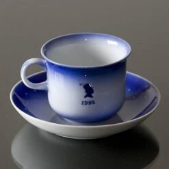 1992 Desiree Svend Jensen Hans Christian Andersen Christmas Cup With Saucer -Outlet Rosenthal Store DK1992 b