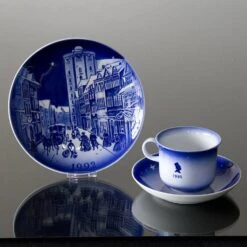 1992 Desiree Svend Jensen Hans Christian Andersen Christmas Cup With Saucer -Outlet Rosenthal Store DK1992 c