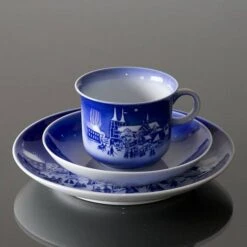 1994 Desiree Svend Jensen Hans Christian Andersen Christmas Cup With Saucer 11 1994 Desiree Svend Jensen Hans Christian Andersen Christmas Cup With Saucer -Outlet Rosenthal Store DK1994 d