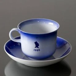 1995 Desiree Svend Jensen Hans Christian Andersen Christmas Cup With Saucer 11 1995 Desiree Svend Jensen Hans Christian Andersen Christmas Cup With Saucer -Outlet Rosenthal Store DK1995 d