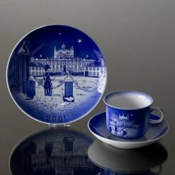 2001 Desiree Svend Jensen Hans Christian Andersen Christmas Cup With Saucer 9 2001 Desiree Svend Jensen Hans Christian Andersen Christmas Cup With Saucer -Outlet Rosenthal Store DK2001 a