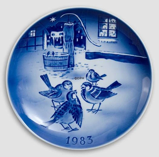 The Story Of The Year - 1983 Desiree Hans Christian Andersen Christmas Plate, Cake Plate 3 The Story Of The Year - 1983 Desiree Hans Christian Andersen Christmas Plate, Cake Plate