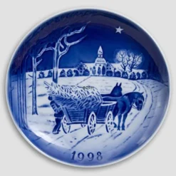The Gardener And The Squire - 1998 Desiree Hans Christian Andersen Christmas Plate, Cake Plate