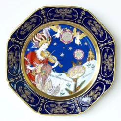 1982 Christmas Plate Hutschenreuther