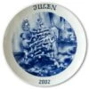 2002 Hackefors Christmas Plate -Outlet Rosenthal Store HXT2002