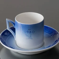 1980 Royal Copenhagen Christmas Cup, Bringing Home The Christmas Tree 12 1980 Royal Copenhagen Christmas Cup, Bringing Home The Christmas Tree -Outlet Rosenthal Store RK1980 d