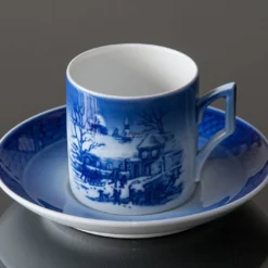 1995 Royal Copenhagen Christmas Cup, Christmas At The Manor House