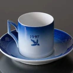 1997 Royal Copenhagen Christmas Cup, Roskilde Cathedral -Outlet Rosenthal Store RK1997 a