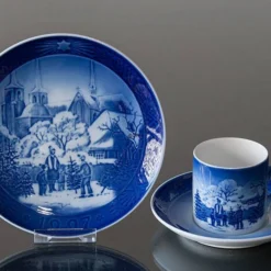 1997 Royal Copenhagen Christmas Cup, Roskilde Cathedral -Outlet Rosenthal Store RK1997 b