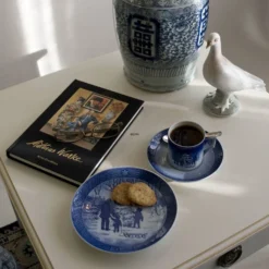 2004 Royal Copenhagen Christmas Cup, Christmas Train 7 2004 Royal Copenhagen Christmas Cup, Christmas Train -Outlet Rosenthal Store RK2004 c