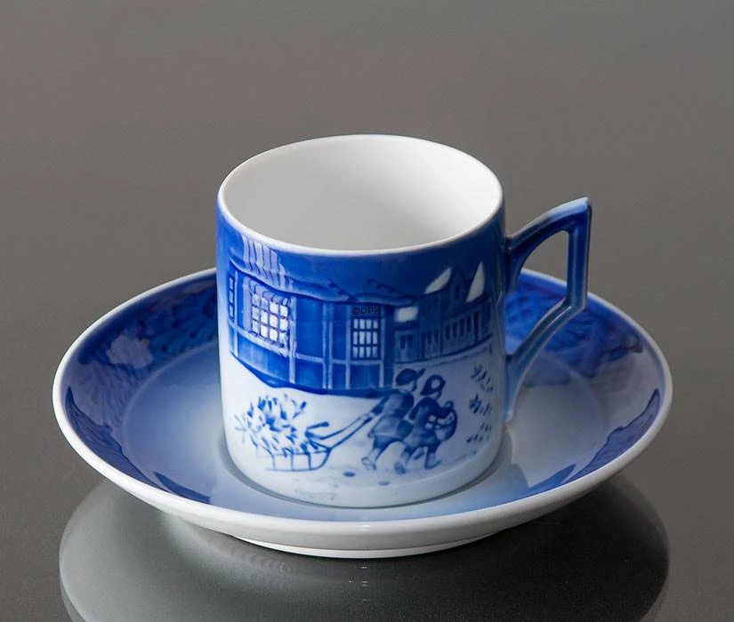 2005 Royal Copenhagen Christmas Cup, Hans Christian Andersen's House 3 2005 Royal Copenhagen Christmas Cup, Hans Christian Andersen's House