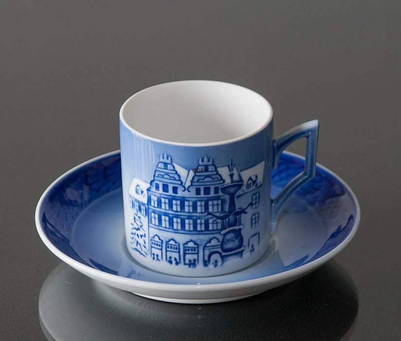 2009 Royal Copenhagen Christmas Cup, Christmas At Amagertorv 3 2009 Royal Copenhagen Christmas Cup, Christmas At Amagertorv