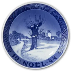 Snowy Landscape With Church 1944, Royal Copenhagen Christmas Plate French Text