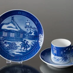 Hans Christian Andersen's House 2005, Royal Copenhagen Christmas Plate -Outlet Rosenthal Store RX2005 c