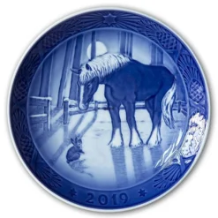 Meeting In The Field, 2019 Royal Copenhagen Christmas Plate