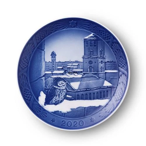 The Cathedral Of Copenhagen, 2020 Royal Copenhagen Christmas Plate 4 The Cathedral Of Copenhagen, 2020 Royal Copenhagen Christmas Plate - Image 2