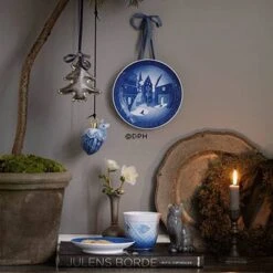 Frederiksborg Castle, 2022 Royal Copenhagen Christmas Plate -Outlet Rosenthal Store RX2022 b