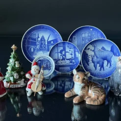 Frederiksborg Castle, 2022 Royal Copenhagen Christmas Plate -Outlet Rosenthal Store RX2022 d
