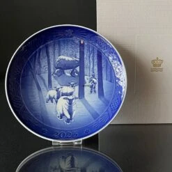 Christmas Time In The Forest, 2023 Royal Copenhagen Christmas Plate -Outlet Rosenthal Store RX2023 e