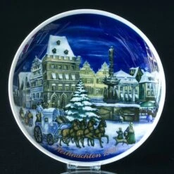 1980 Tettau Traditional Christmas Plate
