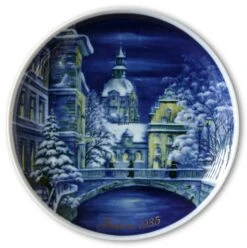 1985 Tettau Traditional Christmas Plate