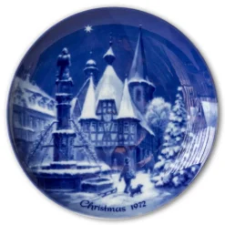 Berlin Design Christmas Plate 1972 Christmas Eve In Michelstadt (English Text)