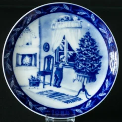 1984 Heinrich Christmas Plate