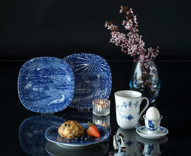 1970 Rorstrand Christmas Plate, Nils With His Geese 4 1970 Rorstrand Christmas Plate, Nils With His Geese - Image 2